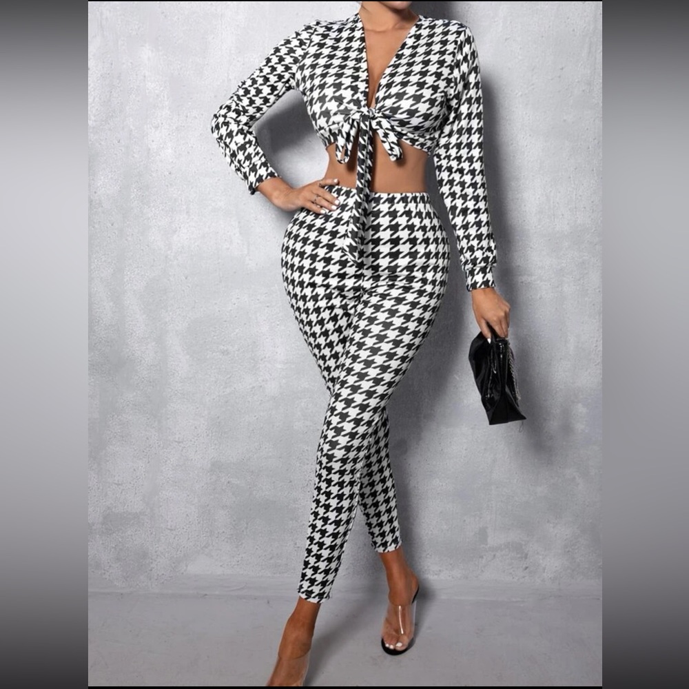 Houndstooth 2 Pc Legging Cropped Top Set - Picture 2 of 10